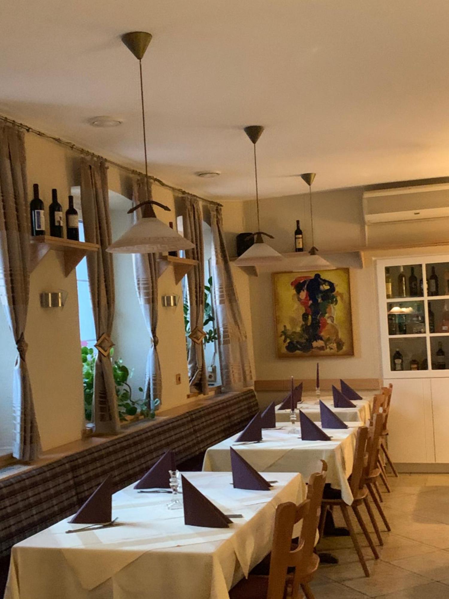 Hotel Pizzeria Da Beni Kochersteinsfeld Kültér fotó