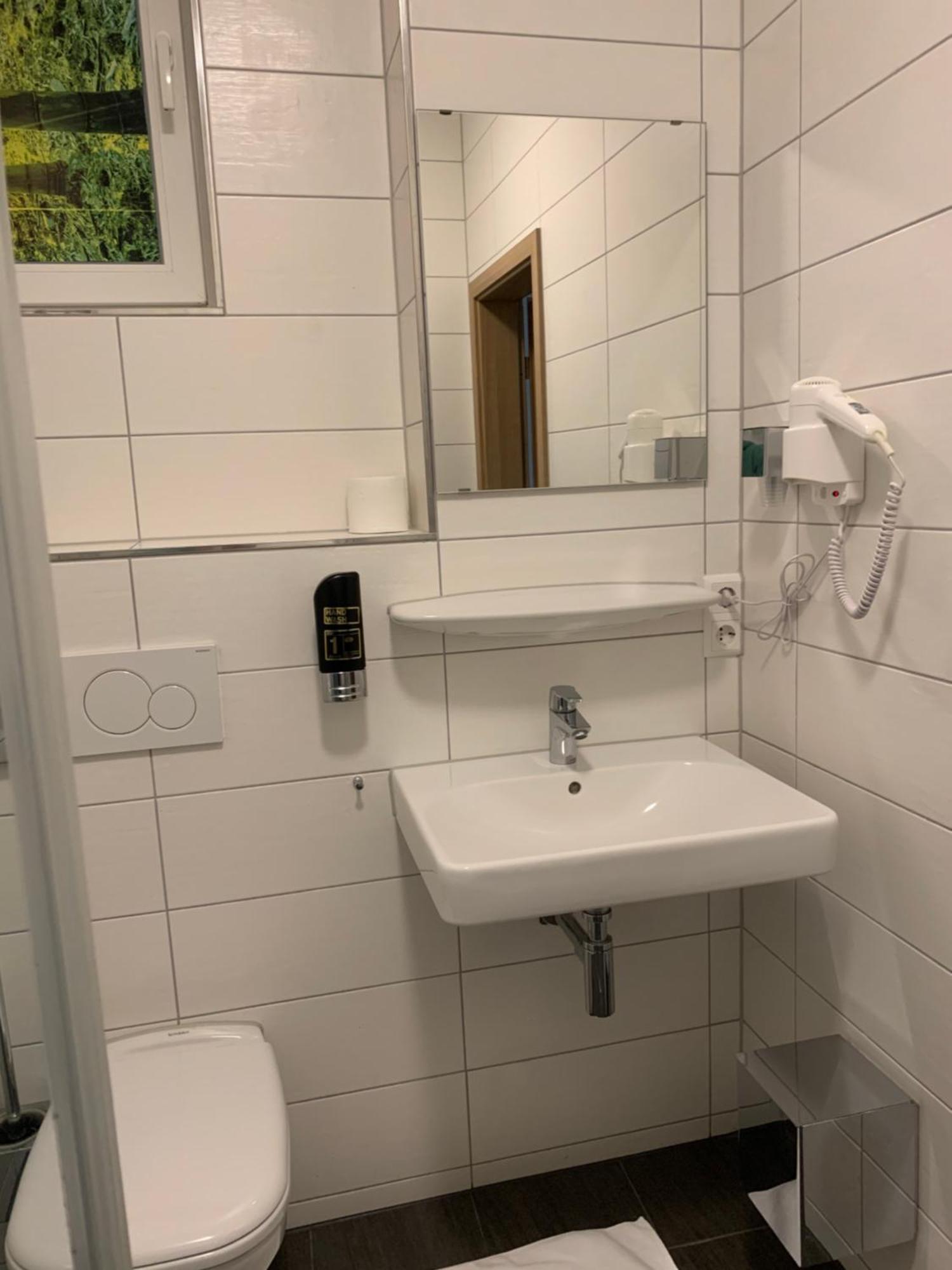 Hotel Pizzeria Da Beni Kochersteinsfeld Kültér fotó