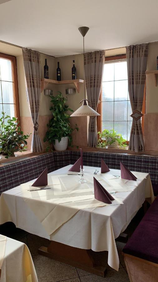Hotel Pizzeria Da Beni Kochersteinsfeld Kültér fotó